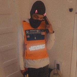 Meet your Posher, Adrian